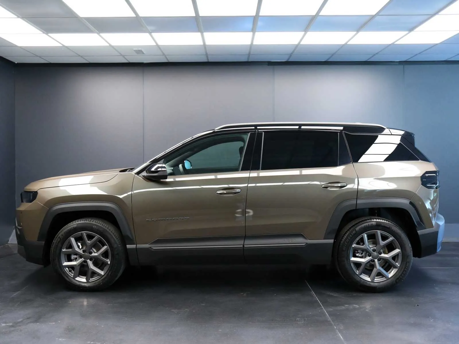 Jeep Compass 1.2 turbo e-hybrid mhev Summit fwd 145cv edct6 2026 — foto 7