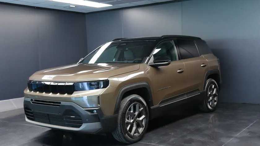 Jeep Compass 1.2 turbo e-hybrid mhev Summit fwd 145cv edct6 2026