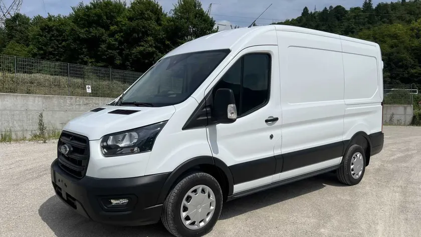 Ford Transit 310 fwd 2.0 ecoblue 130cv trend L2H2 auto 2025