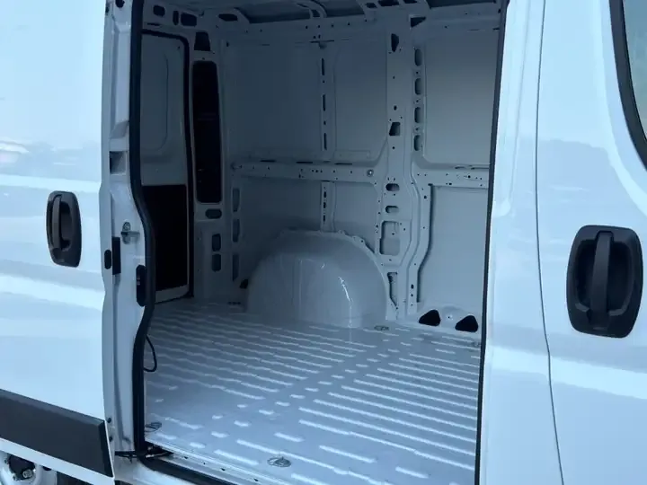FIAT Ducato 30 CH1 2.2 mjt3 140cv AT9 serie 8 2023 — foto 8