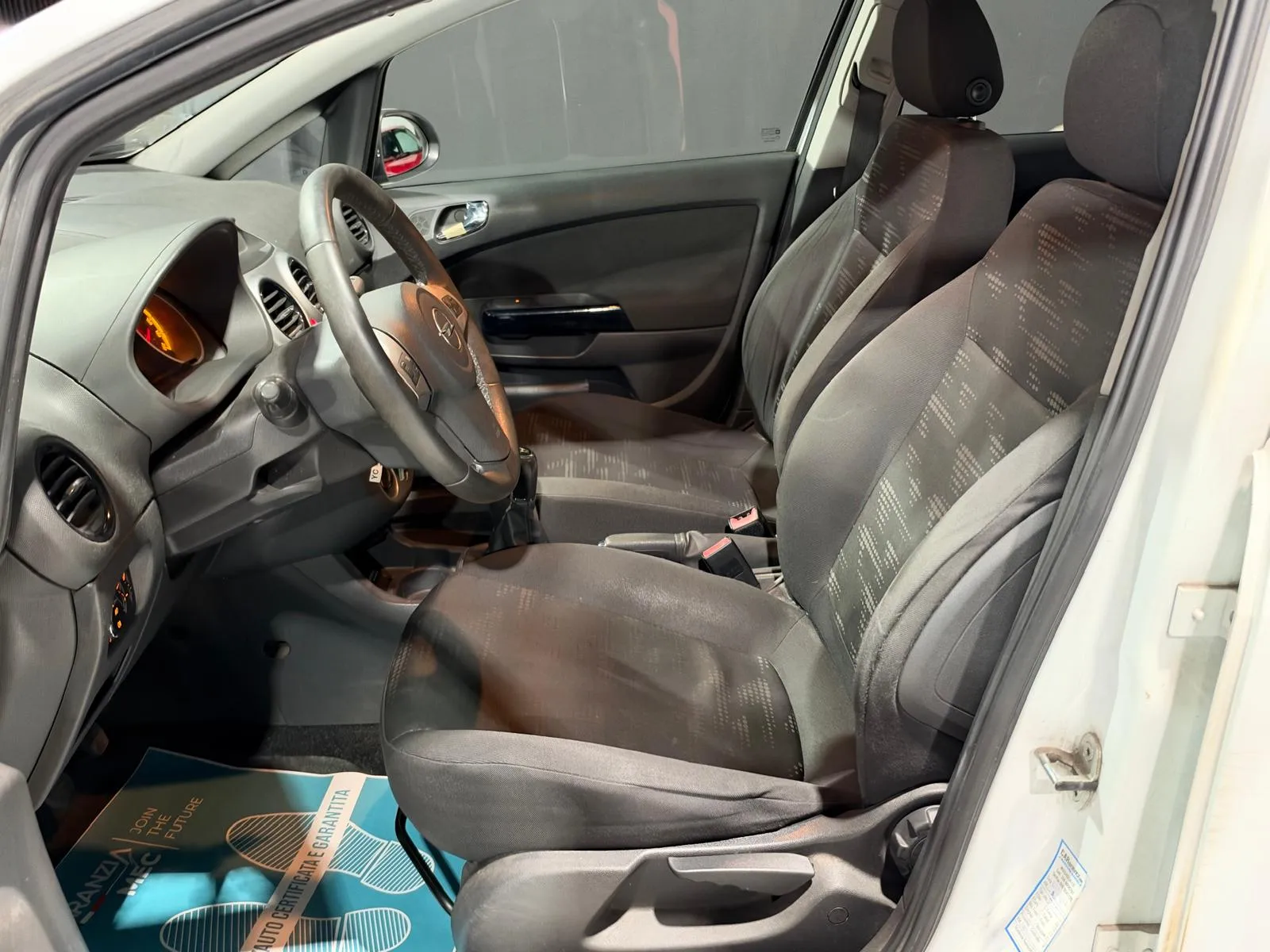Opel Corsa Benzina 4 Stagioni Neopatentati 2011 — foto 11