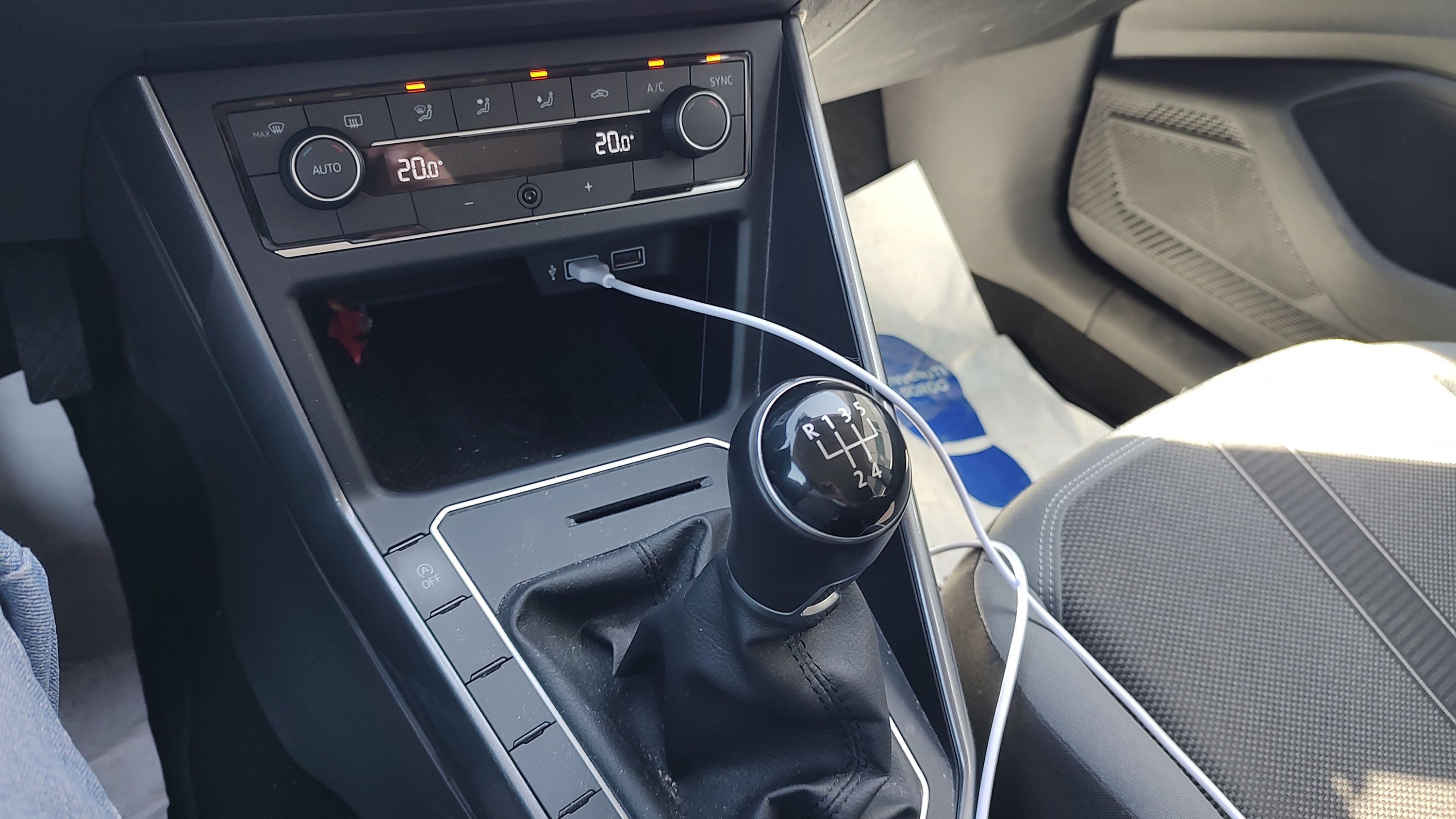 Volkswagen Polo 5p 1.0 tsi Highline 95cv 2019 — foto 12