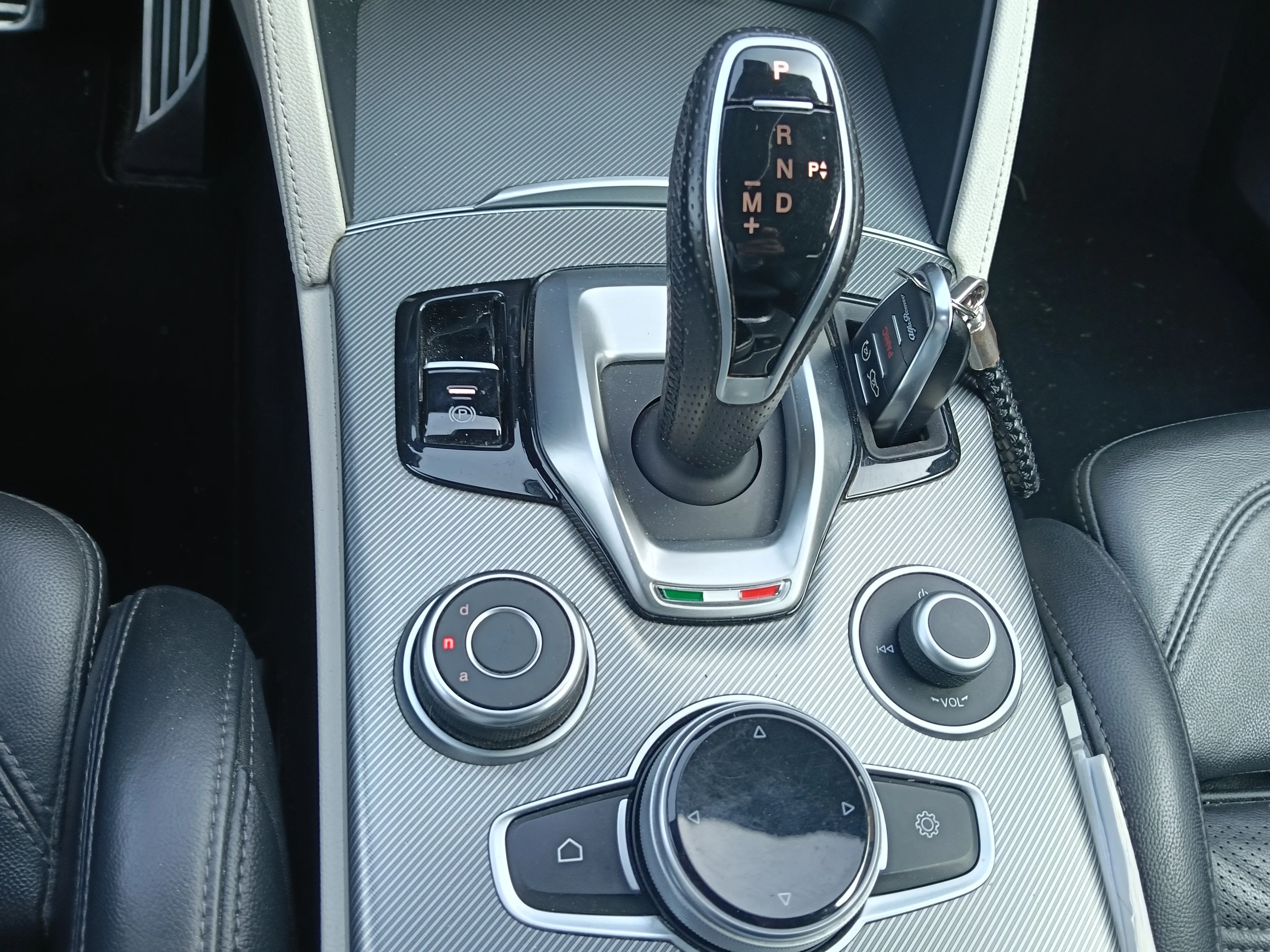 Alfa Romeo Stelvio 2.0 t Veloce Q4 280cv auto 2020 — foto 20
