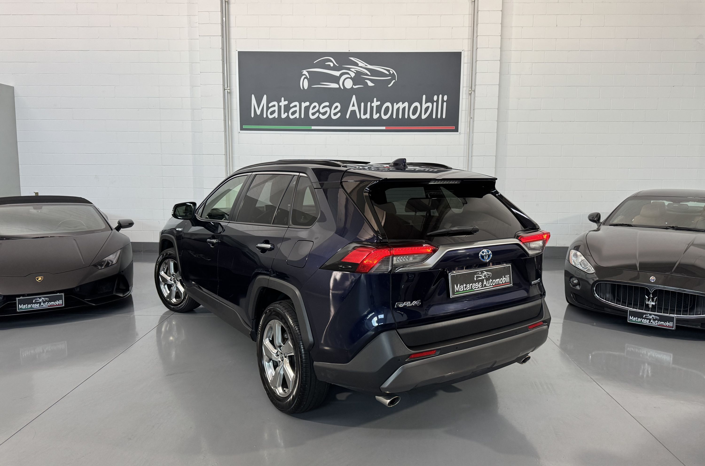 Toyota Rav-4 vvt-ie Hybrid 2.5cc 218cv Auto Tetto Apribile Sedili Riscaldati 2020 — foto 3