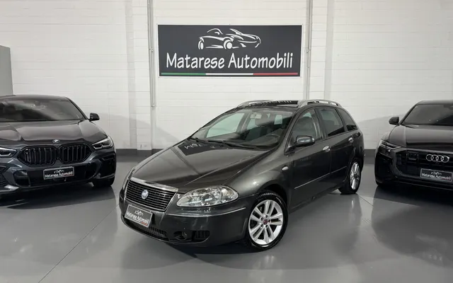Fiat Croma mjt 16V 1.9cc 150cv Doppio tetto panoramico Finanziabile