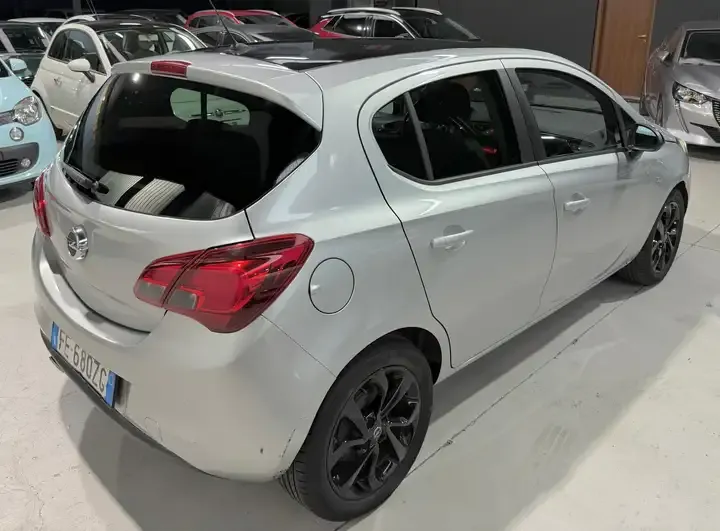 Opel Corsa 5p 1.4 b-Color Gpl 90cv 2016 — foto 3