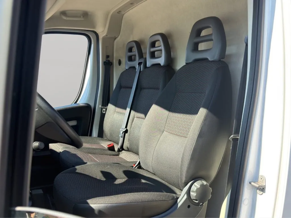 CITROEN 33 HDi 140CV L3H2 2022 — foto 8