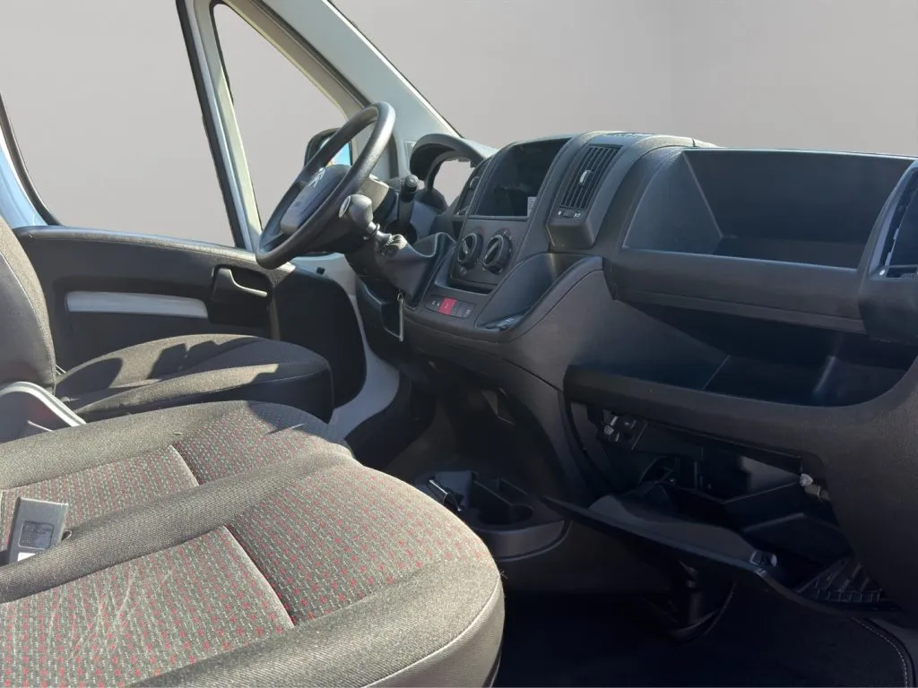 CITROEN 33 HDi 140CV L3H2 2022 — foto 9