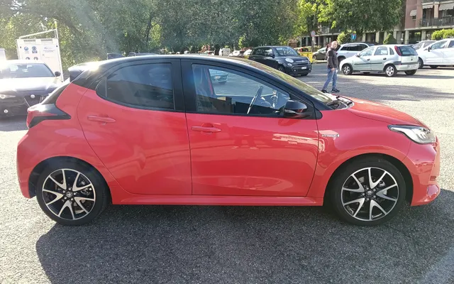 Toyota Yaris 1.5h Premiere