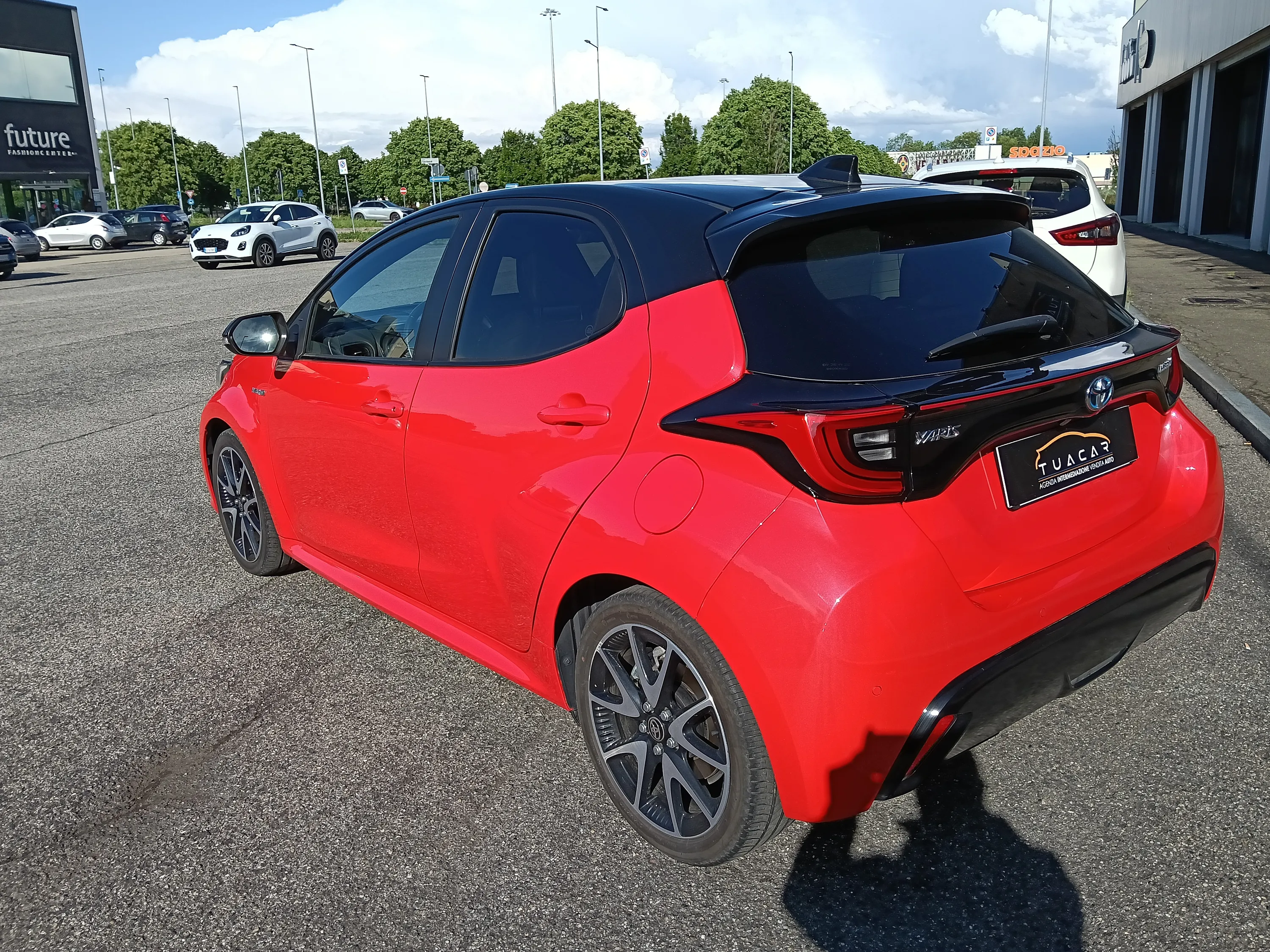 Toyota Yaris 1.5h Premiere 2020 — foto 4