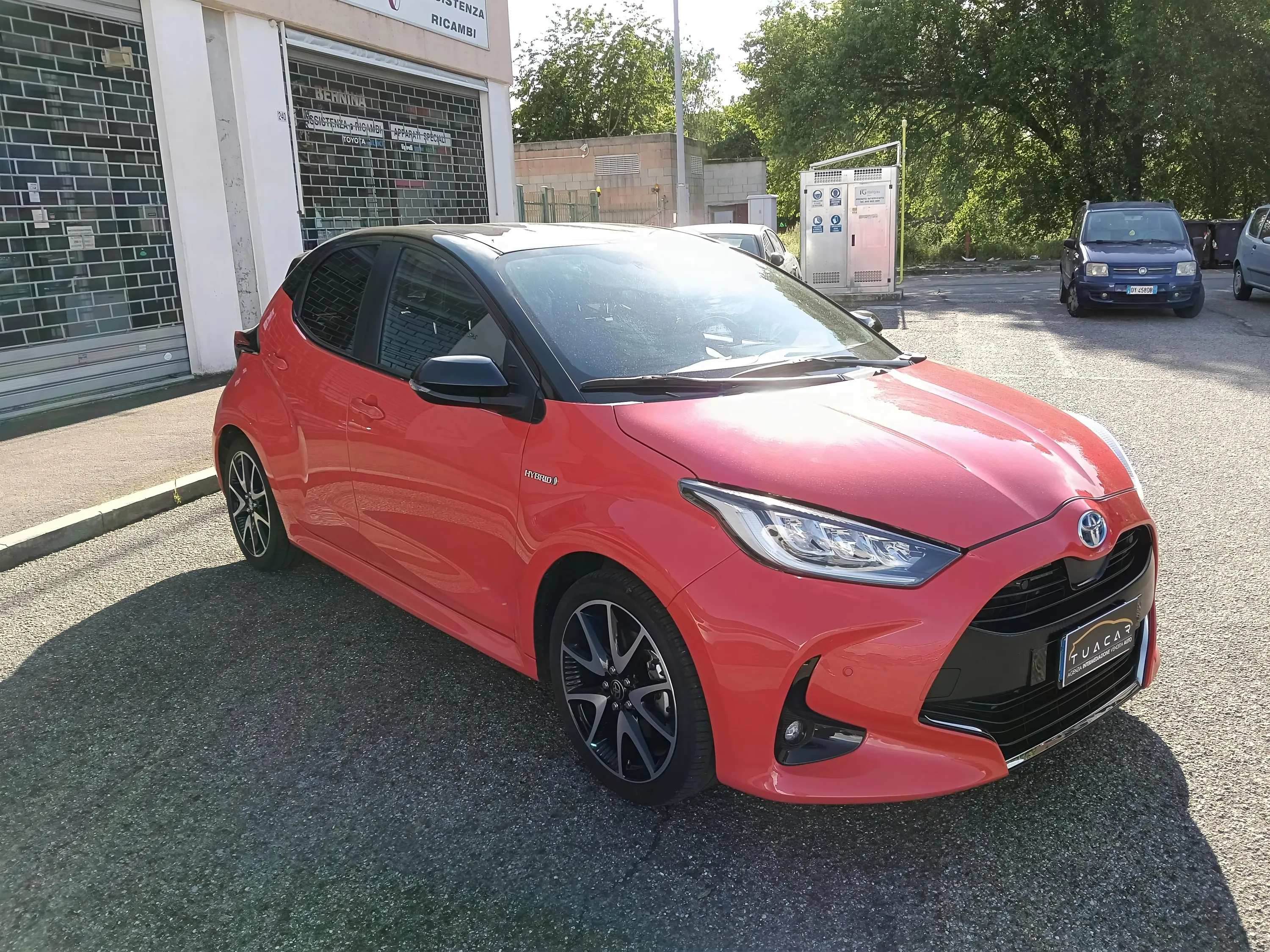 Toyota Yaris 1.5h Premiere 2020 — foto 25