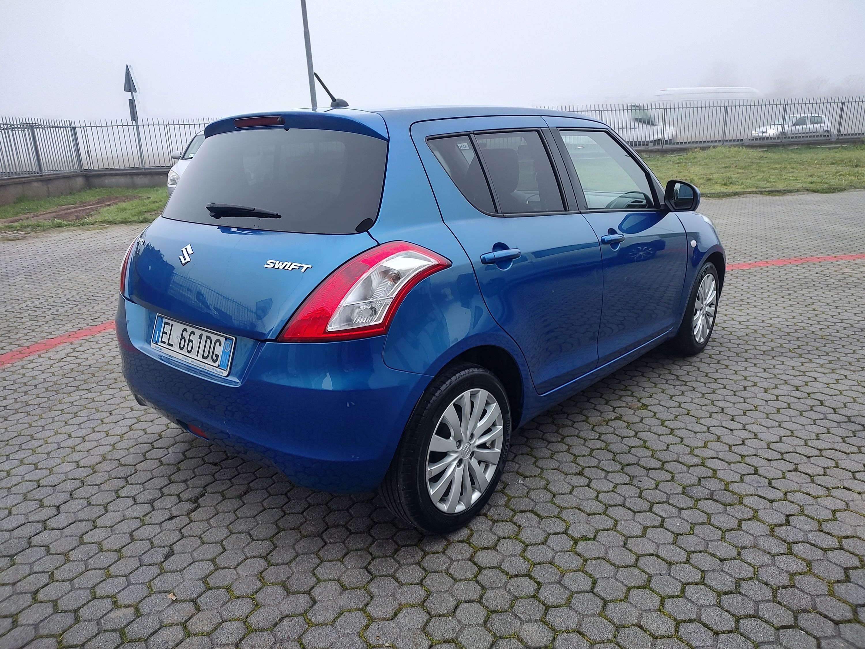 Suzuki Swift 5p 1.2 vvt GL Style 2012 — foto 5