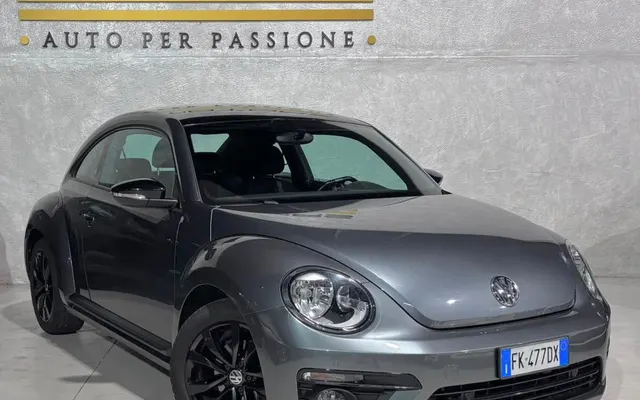 Volkswagen Maggiolino 1.2 tsi Design 105cv Benzina Manuale