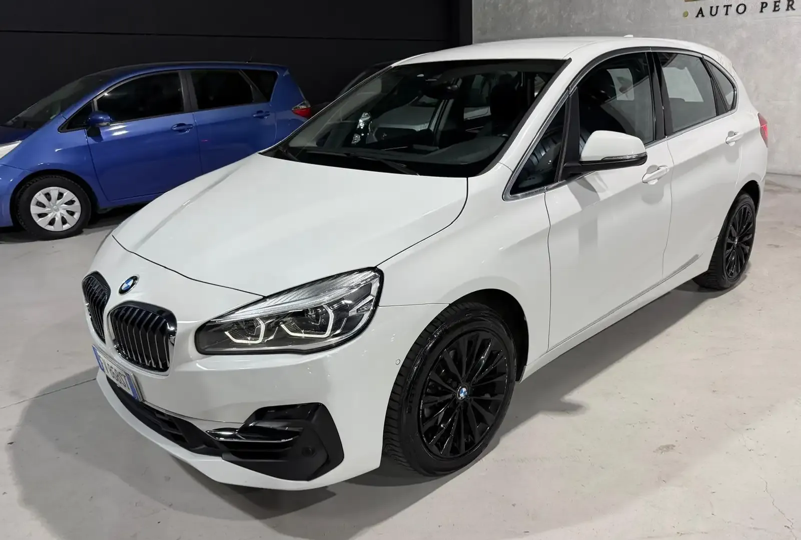 BMW 216d Active Tourer auto 2019 — foto 3