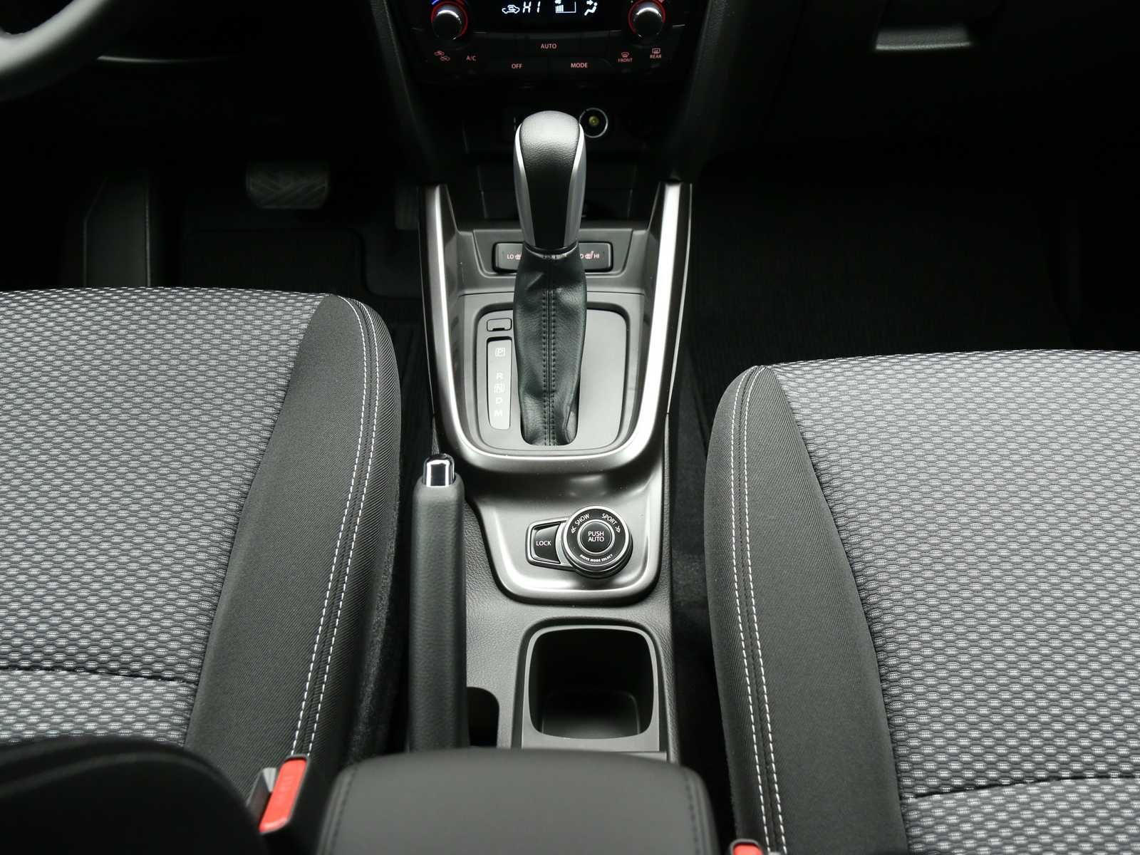 Suzuki Vitara 1.4h Cool+ 4wd allgrip 110cv at 2026 — foto 14
