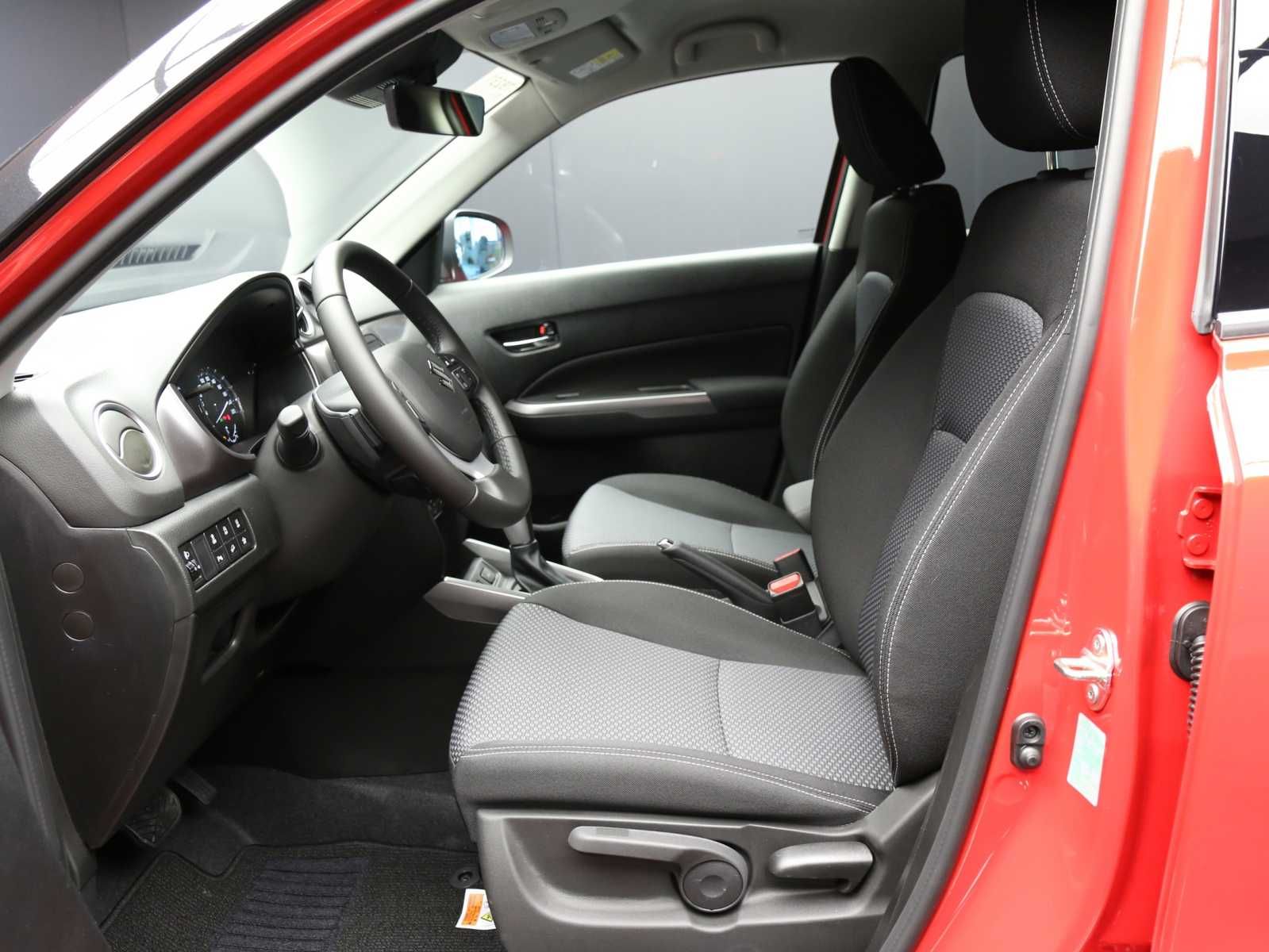 Suzuki Vitara 1.4h Cool+ 4wd allgrip 110cv at 2026 — foto 12