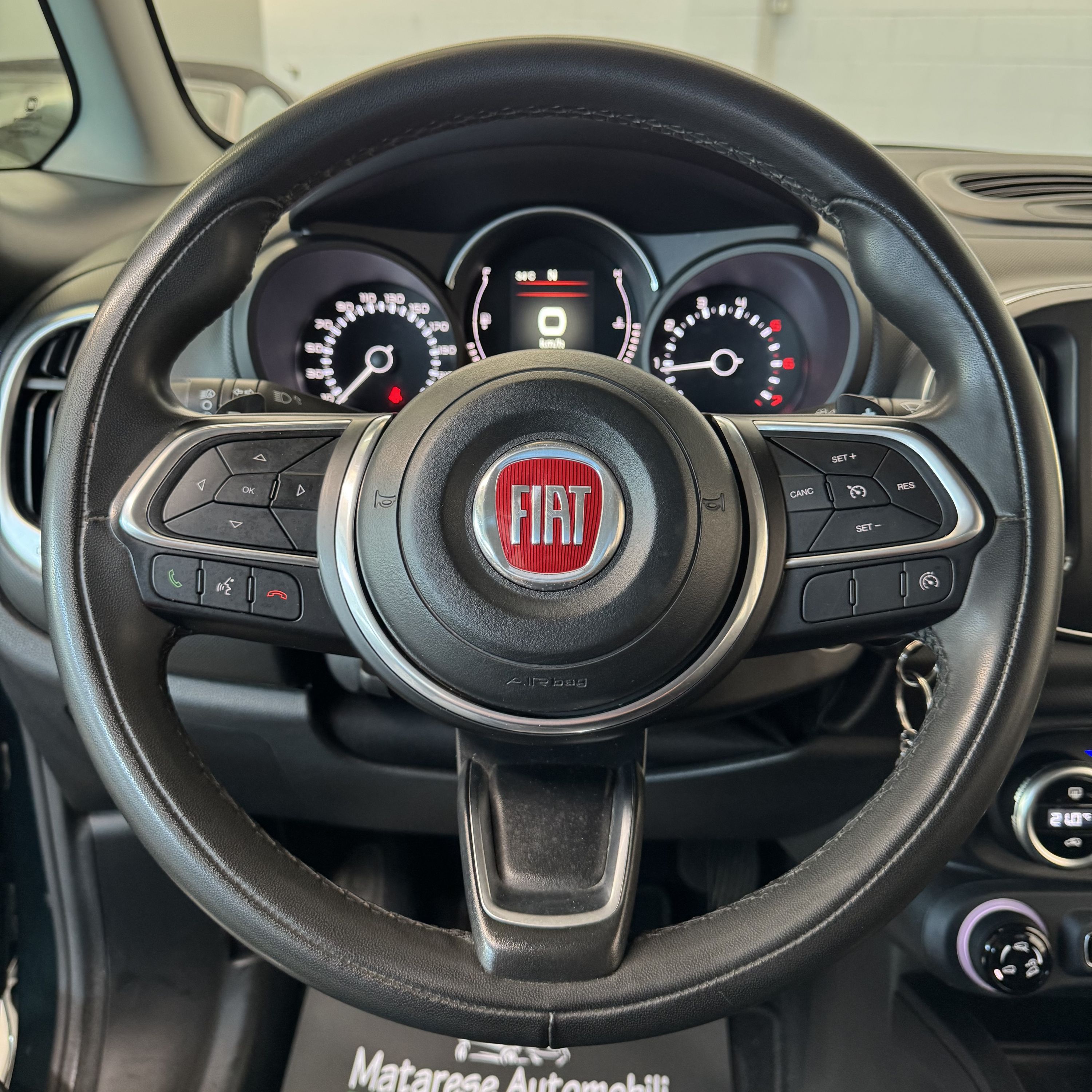 Fiat 500 L Cross mjt 1.3cc 95cv Automatica + Clima + Navi OK Neopatentati 2017 — foto 15