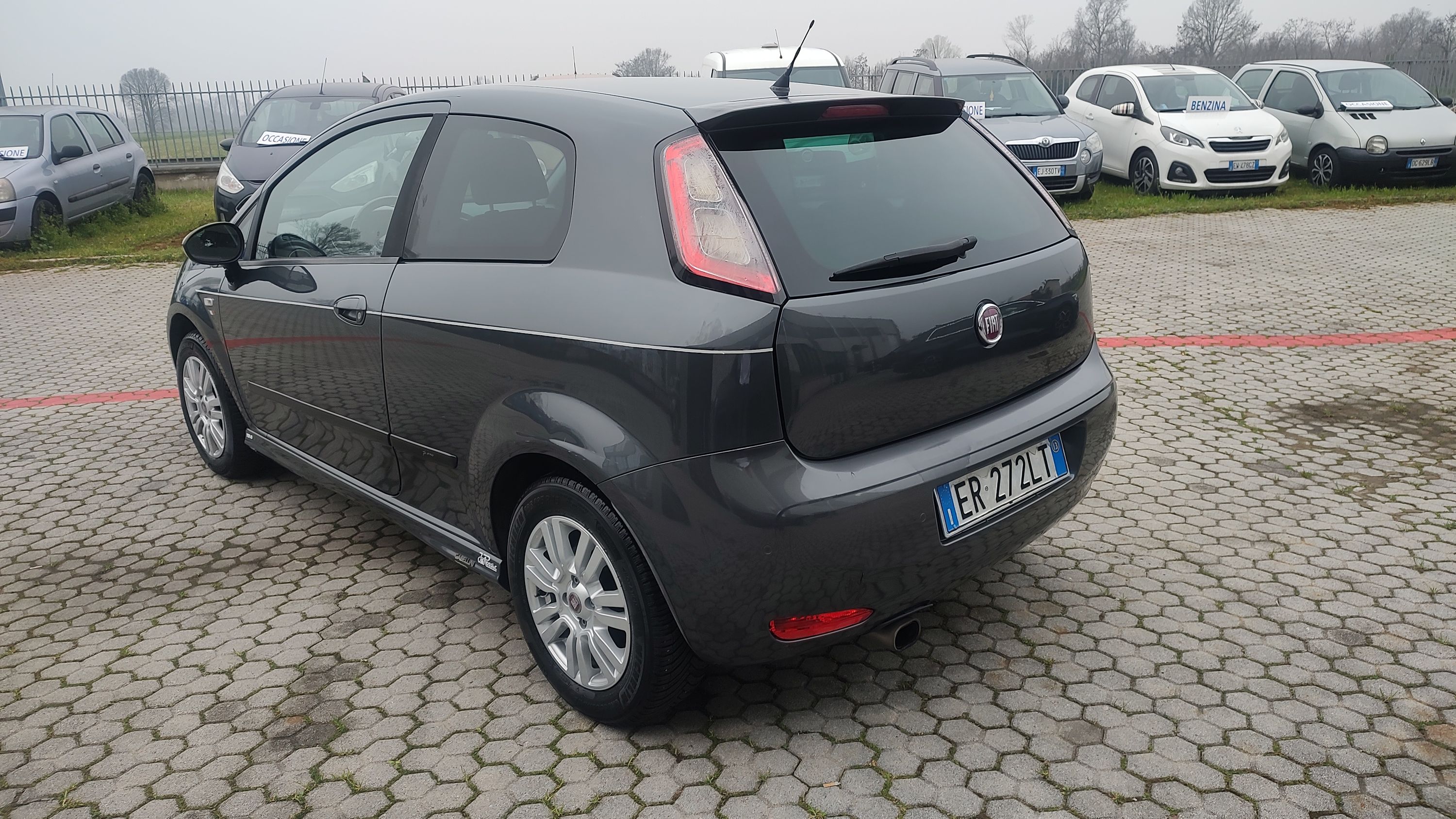 Fiat Punto 3p 1.4 Lounge s&s dualogic 2013 — foto 3