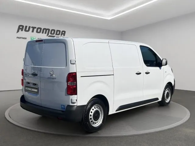 PEUGEOT Expert 1.5 120 CV STANDARD ALLESTITO KM ZERO 2024 — foto 4