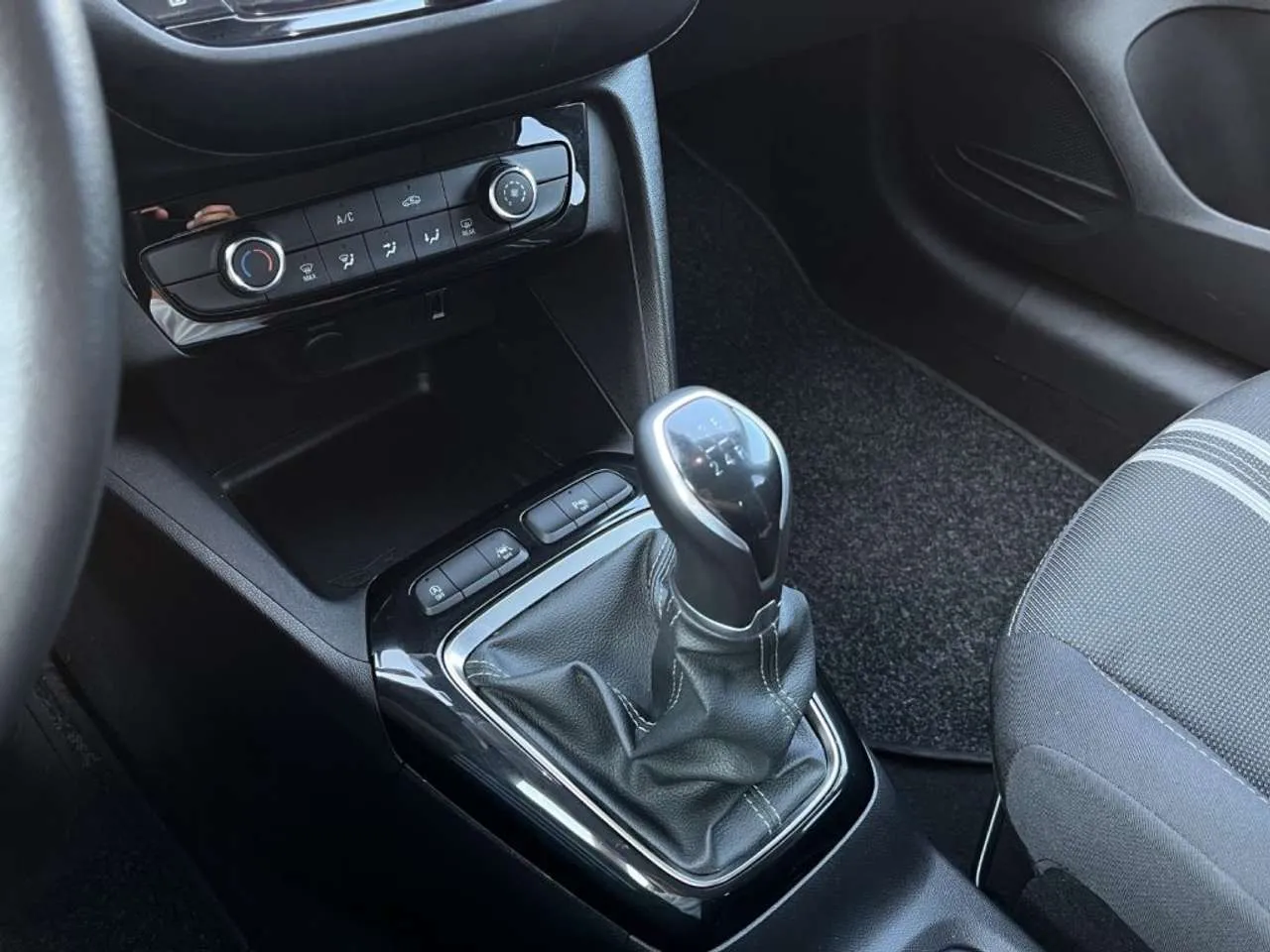 Opel Corsa 1.2 DESIGN E TECH 2022 — foto 13
