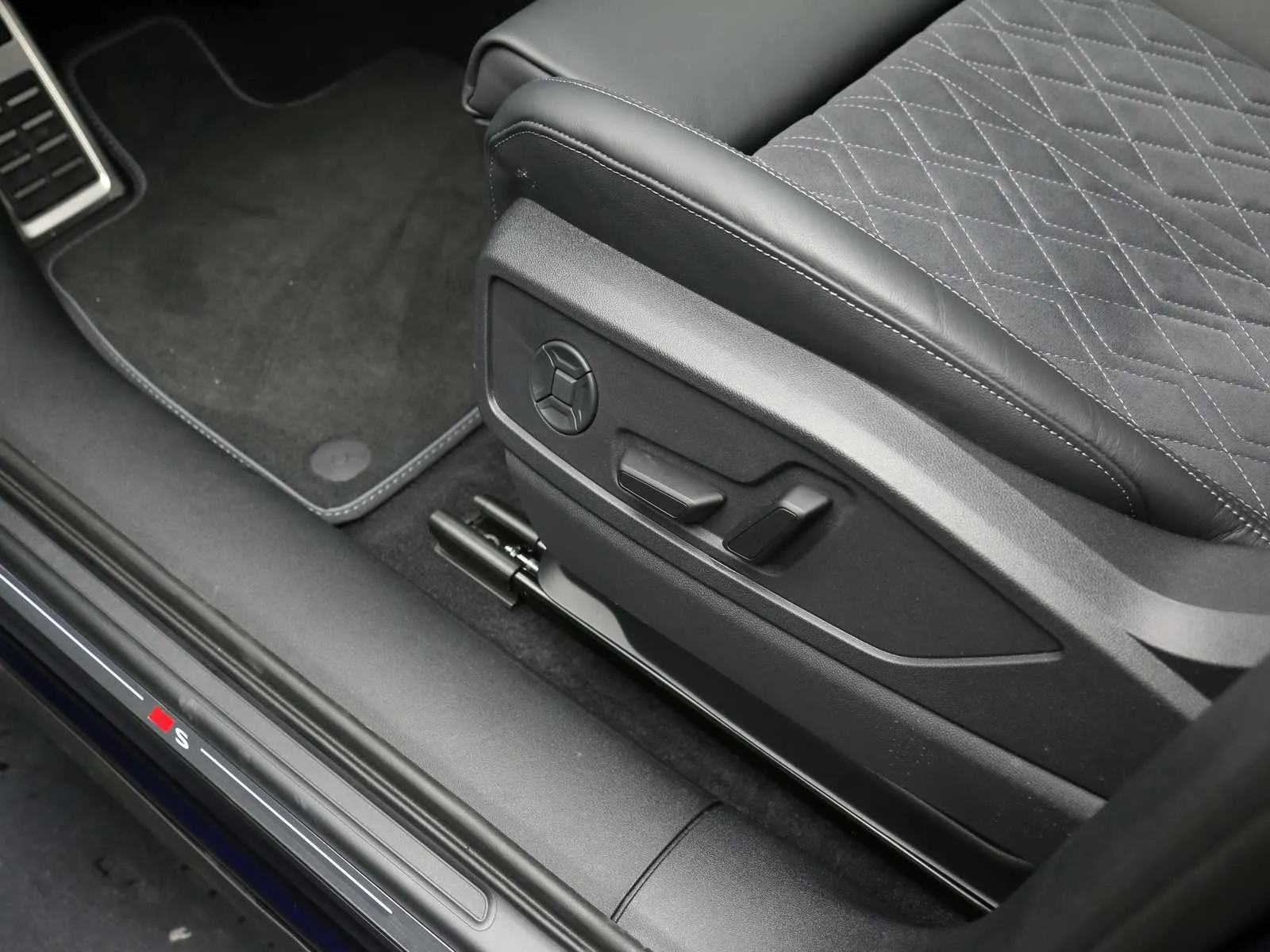 Audi Q5 2.0 tdi mhev+ S line edition quattro 204cv s-tronic 2026 — foto 21