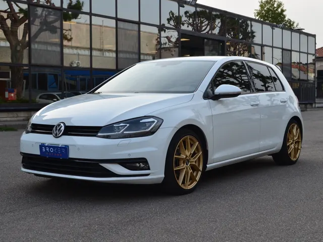 Volkswagen Golf 5p 2.0 tdi Highline 4motion 150cv dsg