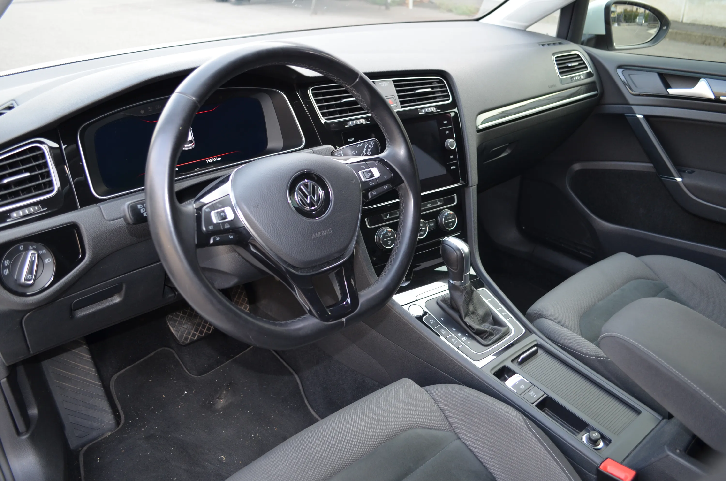 Volkswagen Golf 5p 2.0 tdi Highline 4motion 150cv dsg 2017 — foto 11