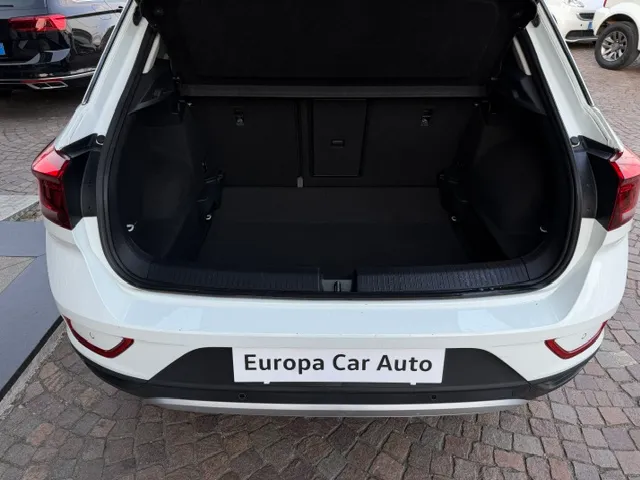 Volkswagen T-Roc 1.5 tsi Life dsg 2023 — foto 6
