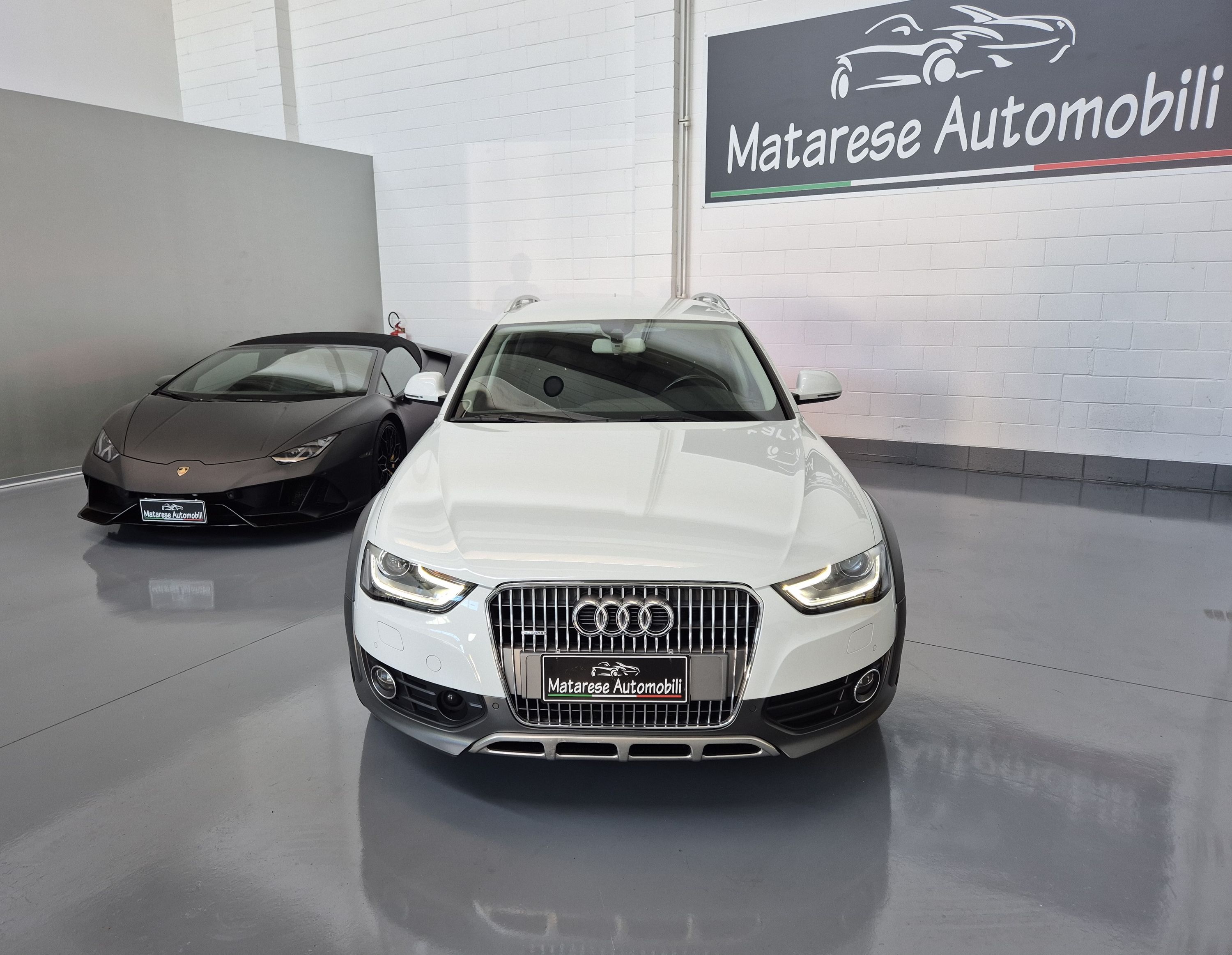 Audi A4 Allroad quattro TDI 2.0d 190cv AUTOMATICA TAGLIANDI AUDI 2014 — foto 2