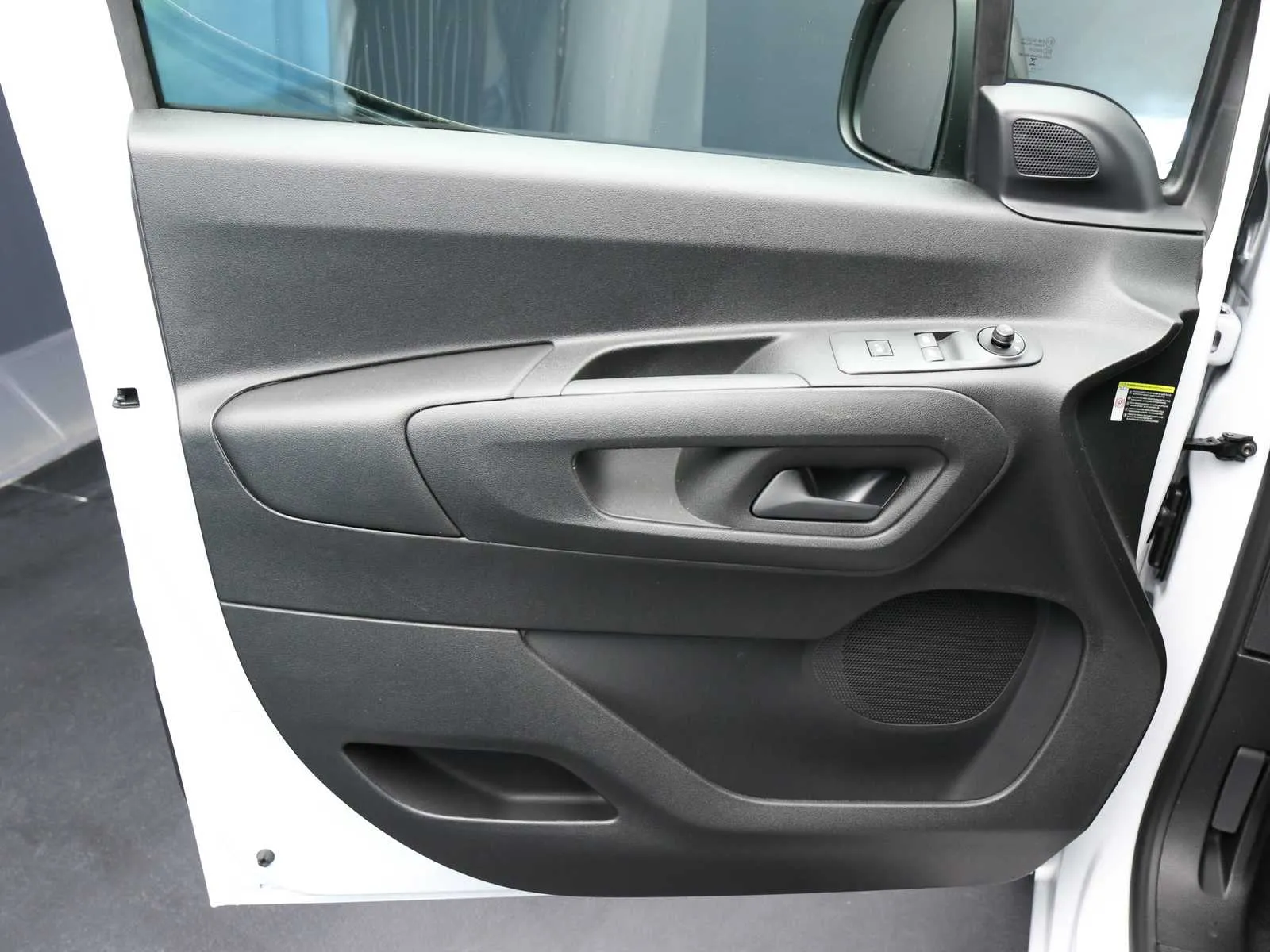 Citroen BERLINGO (3a Serie) 1.5 BlueHDi 100CV S&S VAN M 3 posti 2026 — foto 10
