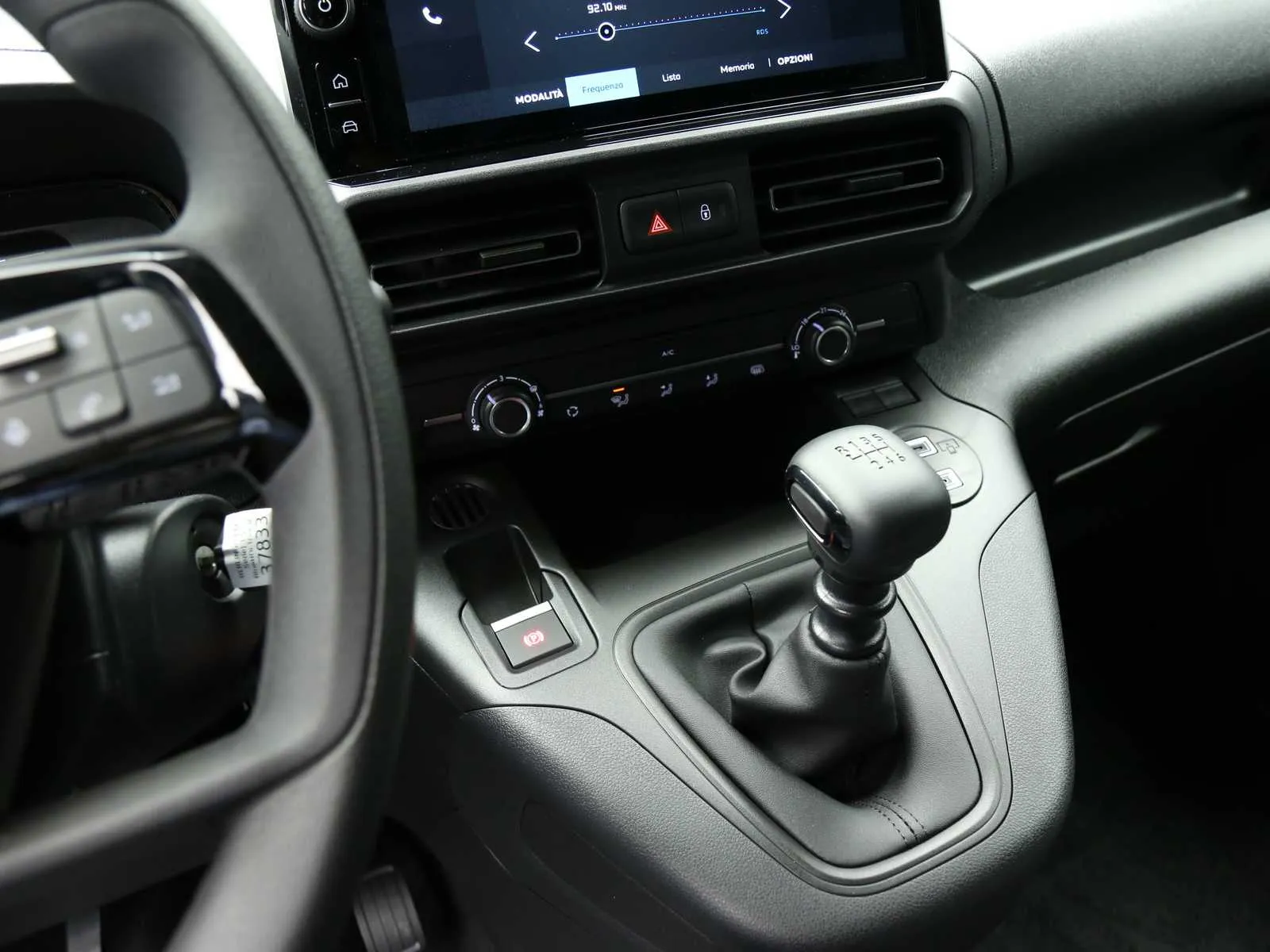 Citroen BERLINGO (3a Serie) 1.5 BlueHDi 100CV S&S VAN M 3 posti 2026 — foto 26