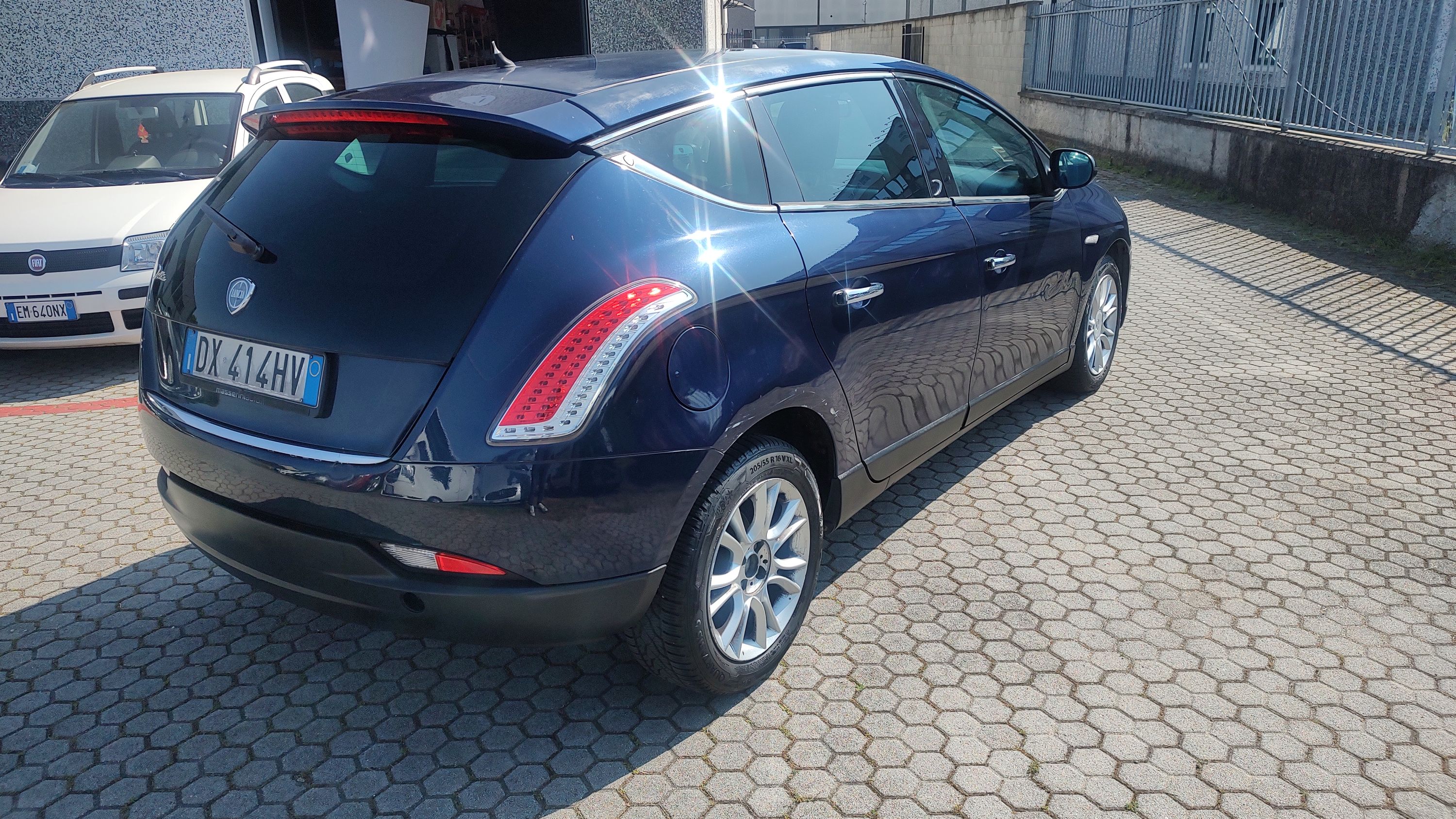 Lancia Delta 1.6 mjt Platino 120cv dpf 2009 — foto 5