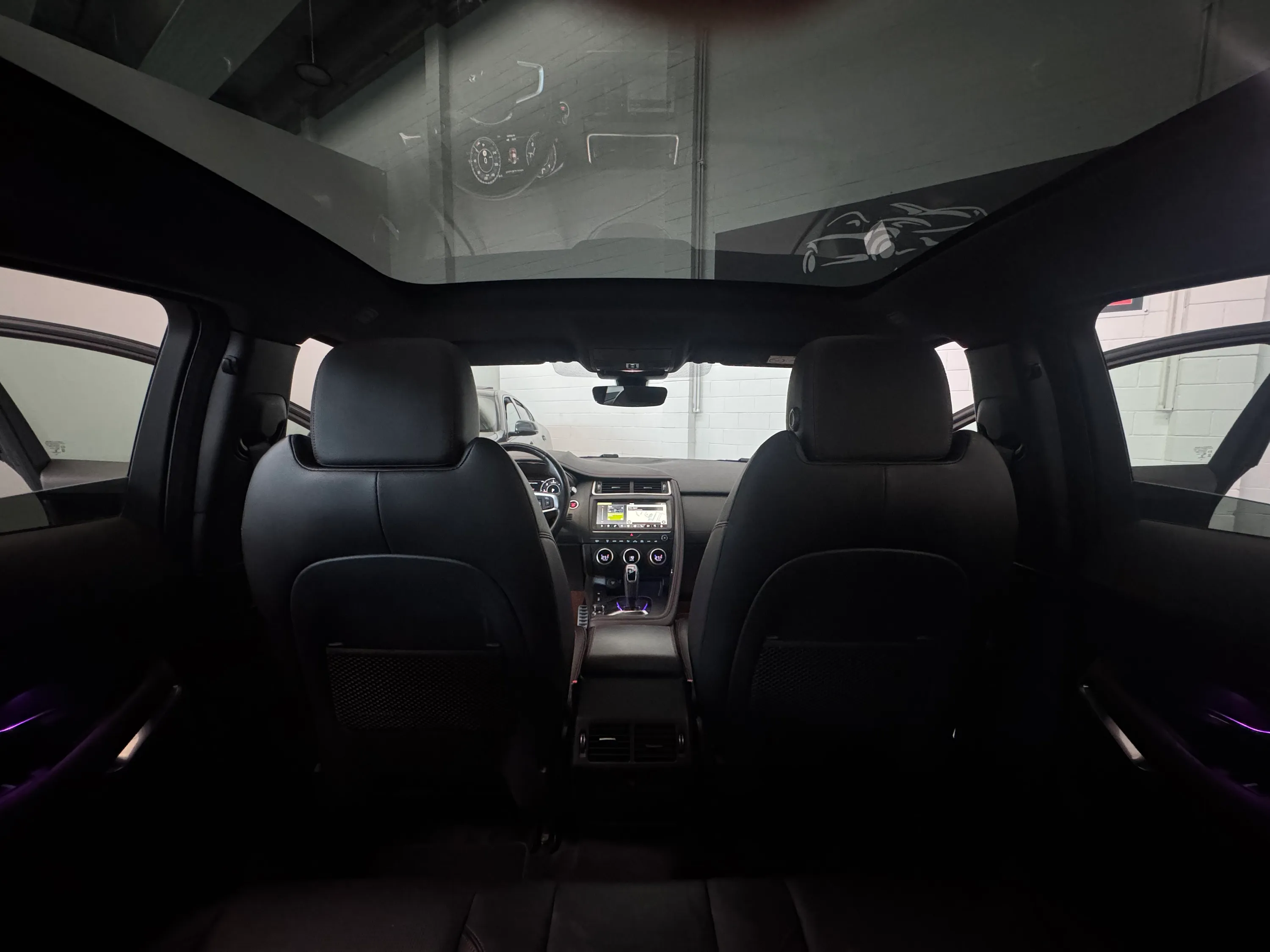 Jaguar E-Pace Chequered Flag D150 AWD 2.0cc 150cv Auto CarPlay 2020 — foto 16