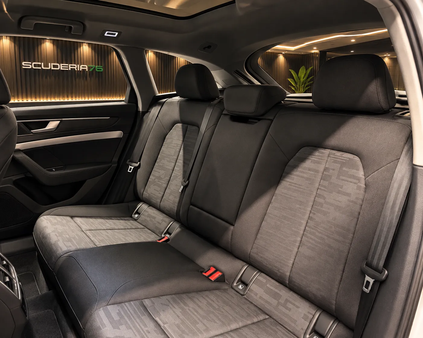 Audi A6 Avant 2.0 tdi mhev + Business Advanced quattro 204cv s-tronic 2026 — foto 12