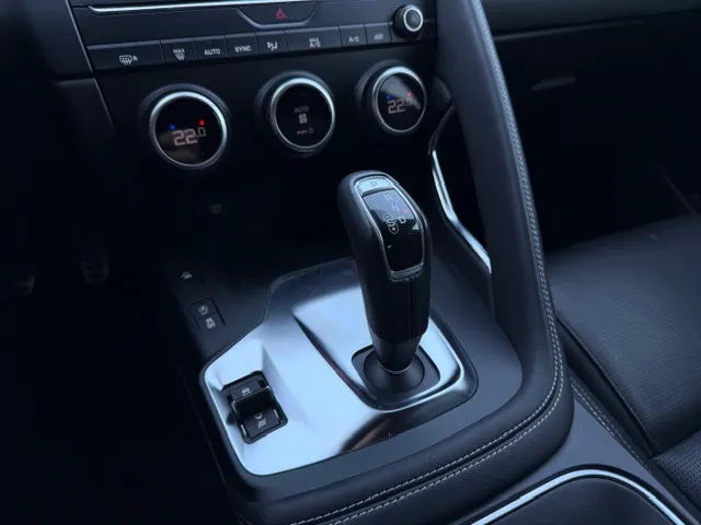 Jaguar E-Pace 2.0 i4 R-Dynamic awd 249cv auto my19 2018 — foto 17