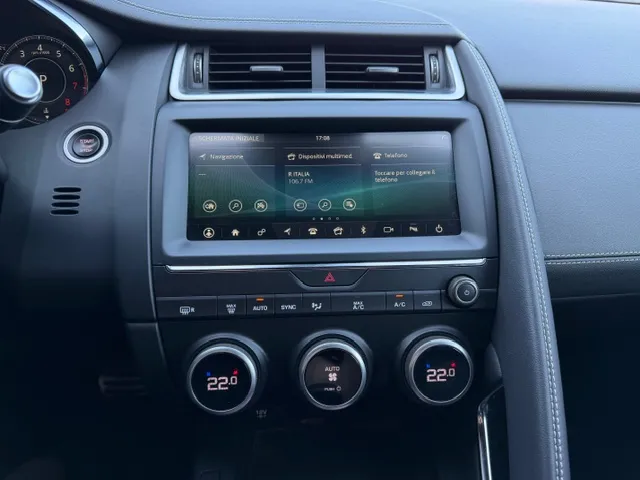 Jaguar E-Pace 2.0 i4 R-Dynamic awd 249cv auto my19 2018 — foto 18