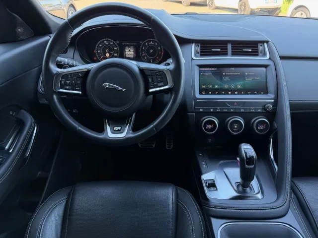 Jaguar E-Pace 2.0 i4 R-Dynamic awd 249cv auto my19 2018 — foto 21