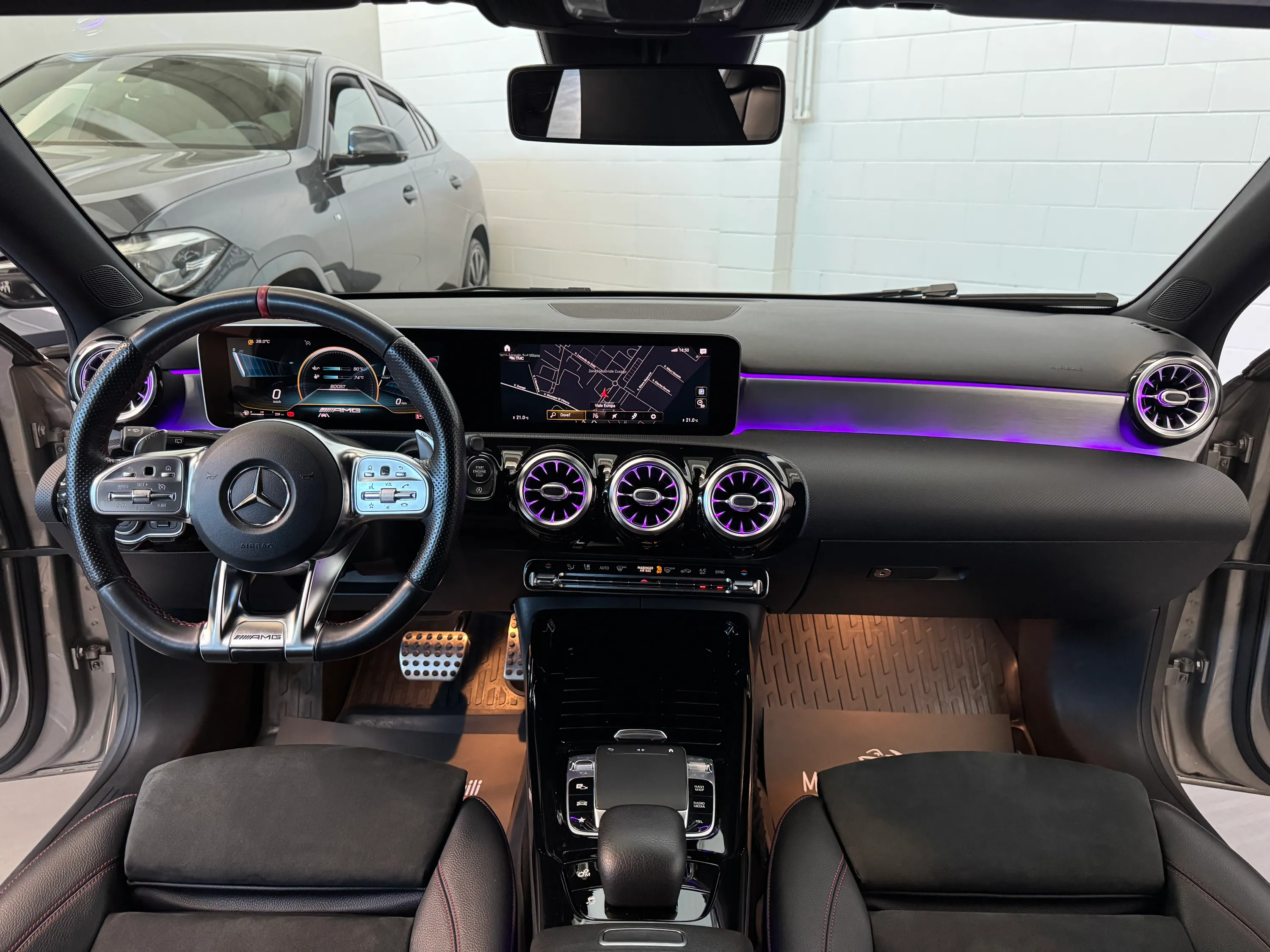 Mercedes a35 AMG Turbo 4Matic 2.0cc 306cv CarPlay Ambient Light Finanziabile 2019 — foto 14