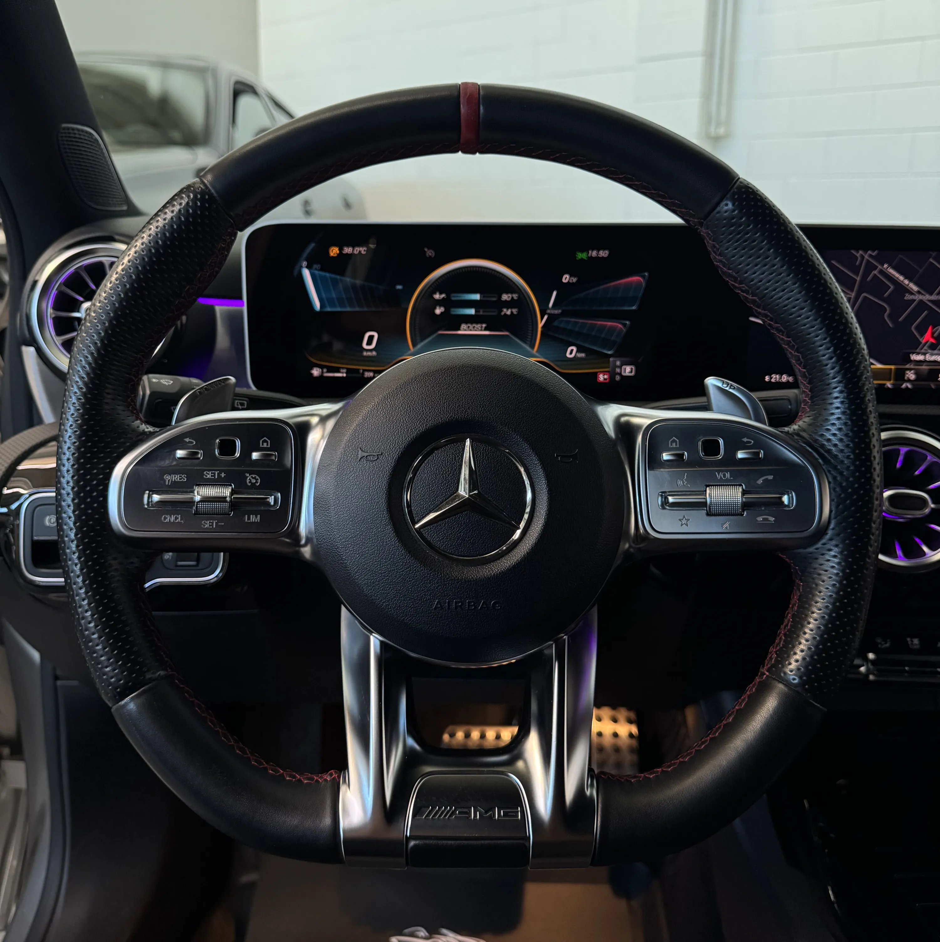 Mercedes a35 AMG Turbo 4Matic 2.0cc 306cv CarPlay Ambient Light Finanziabile 2019 — foto 16