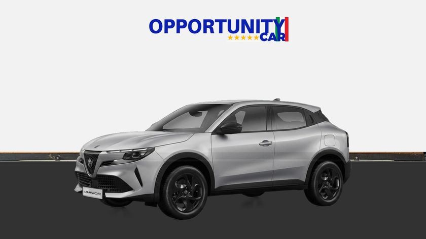 Alfa Romeo Junior 1.2 ibrida Q4 145cv edct6