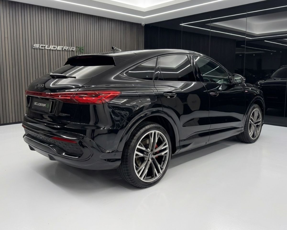 Audi Q5 Sportback 2.0 tdi mhev+ S line edition quattro 204cv s-tronic 2026 — foto 2
