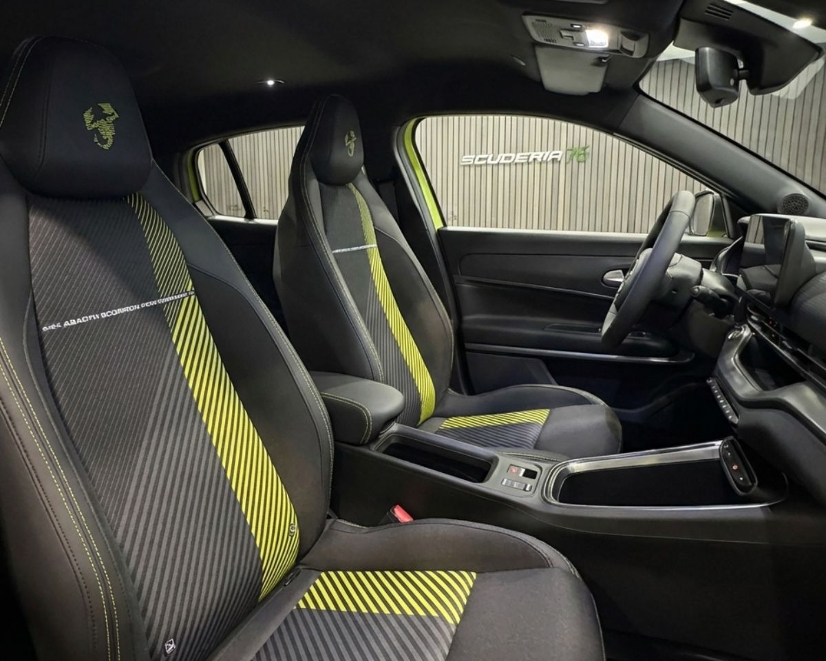 Abarth 600e 54kWh Turismo 240cv 2026 — foto 12