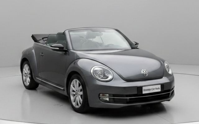 Volkswagen Maggiolino 2011 Cabrio