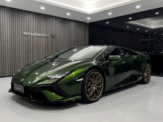 Lamborghini Huracan Coupe