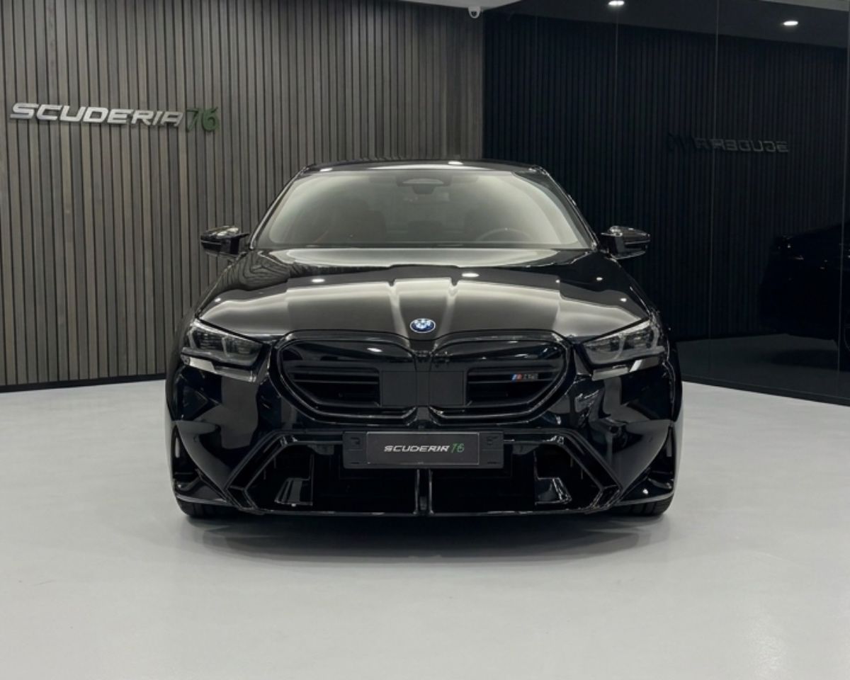 BMW M5 Touring 727cv auto 2025 — foto 6