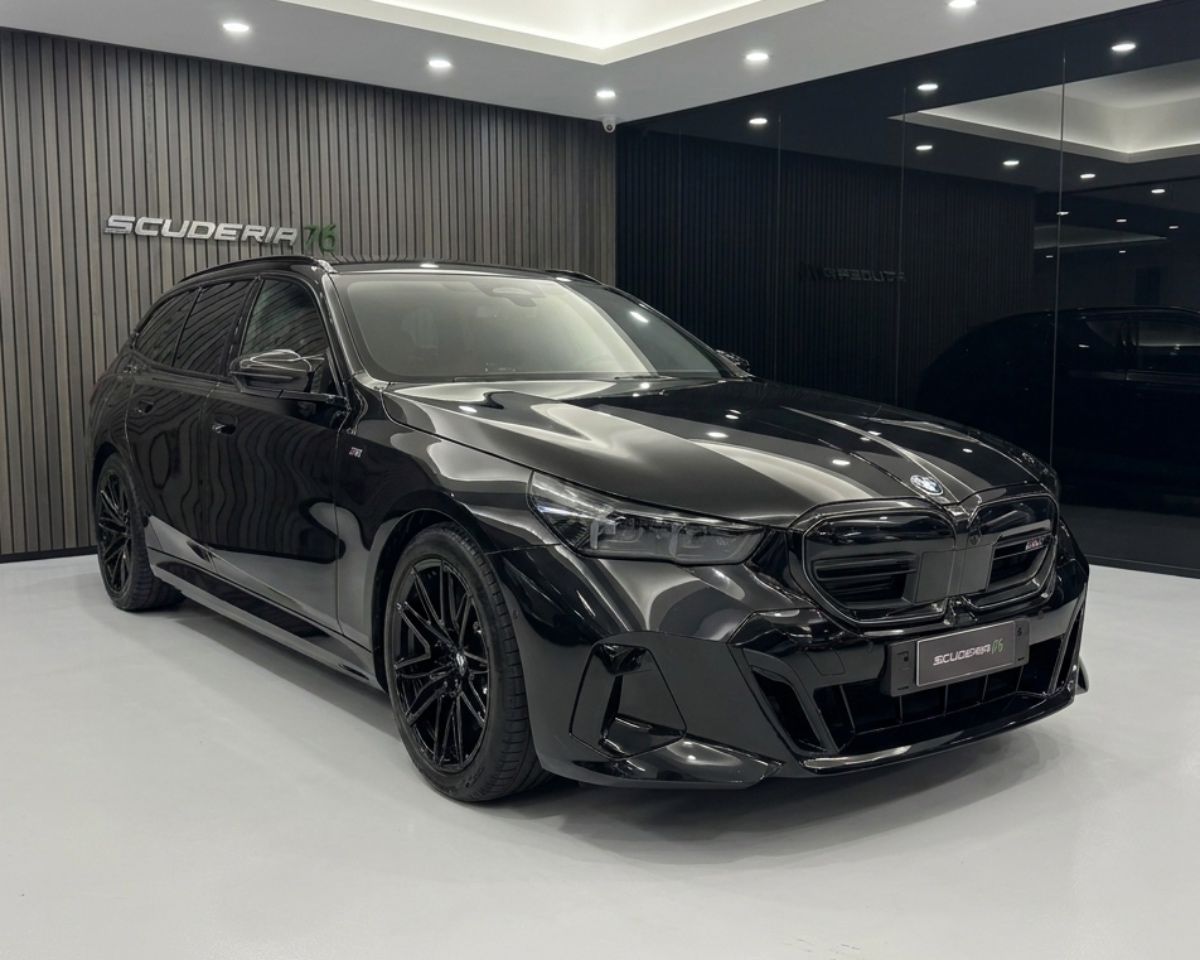 BMW M5 Touring 727cv auto 2025 — foto 4