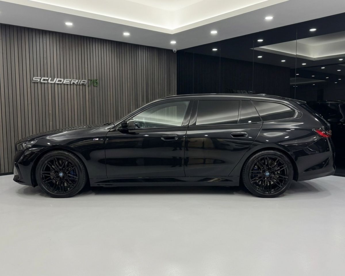 BMW M5 Touring 727cv auto 2025 — foto 5