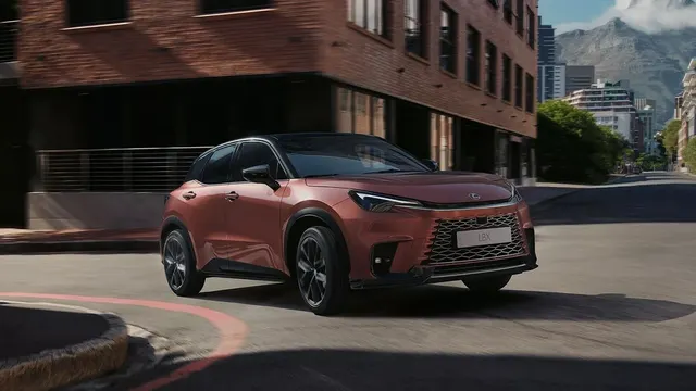 Lexus LBX 1.5 hybrid Class 2wd — foto 2