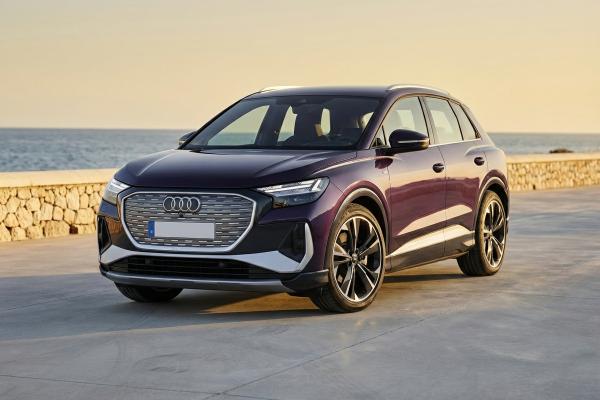 Audi Q4 e-tron 45 Business