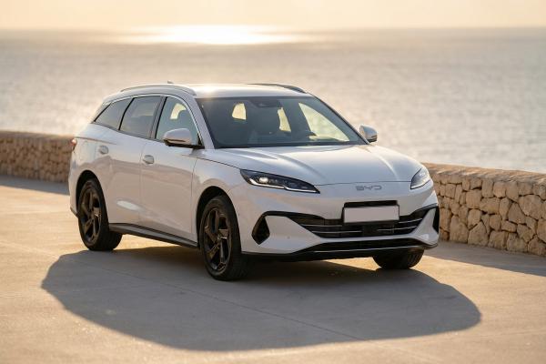 Byd Seal 6 DM-i Touring 1.5 phev Comfort